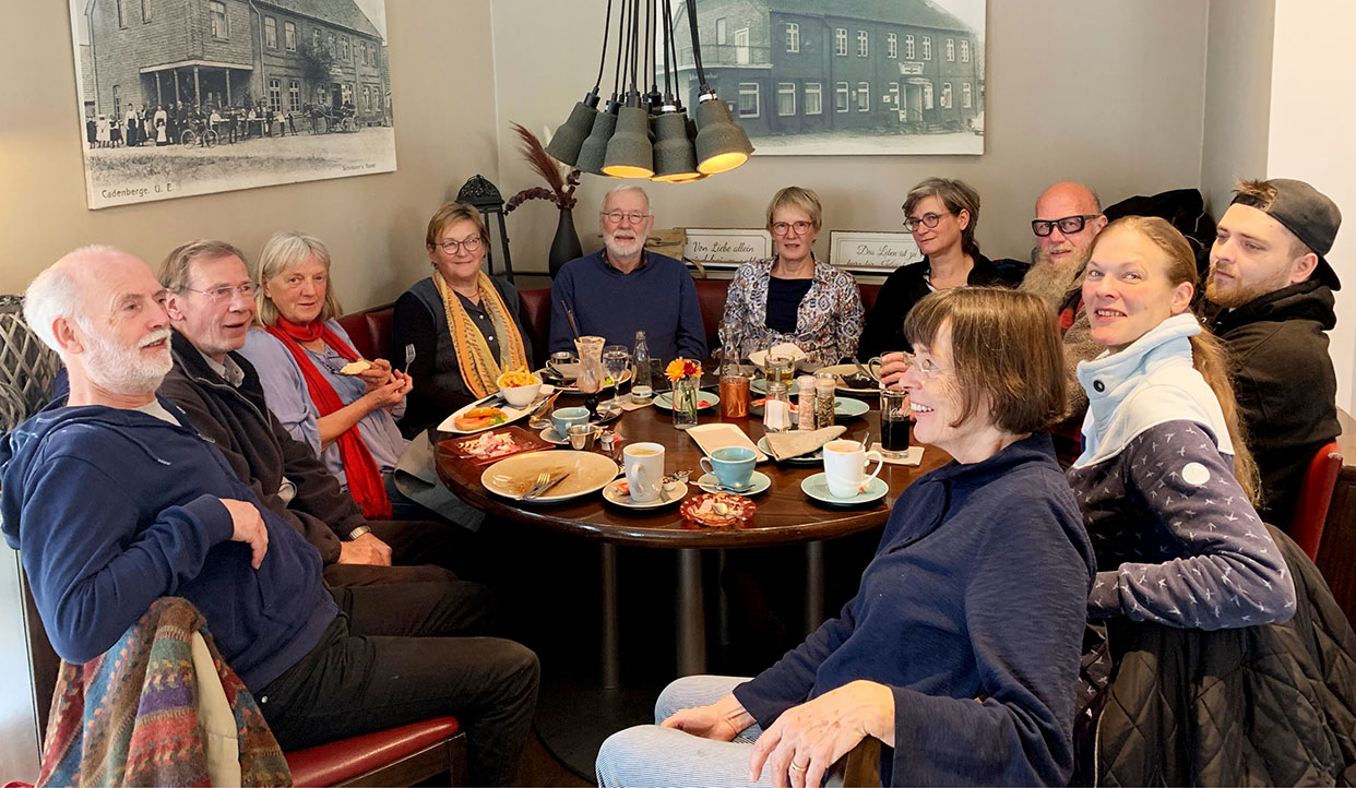 Kombuesen-Team nicht vollständig Kombuesen-Team nicht vollständig